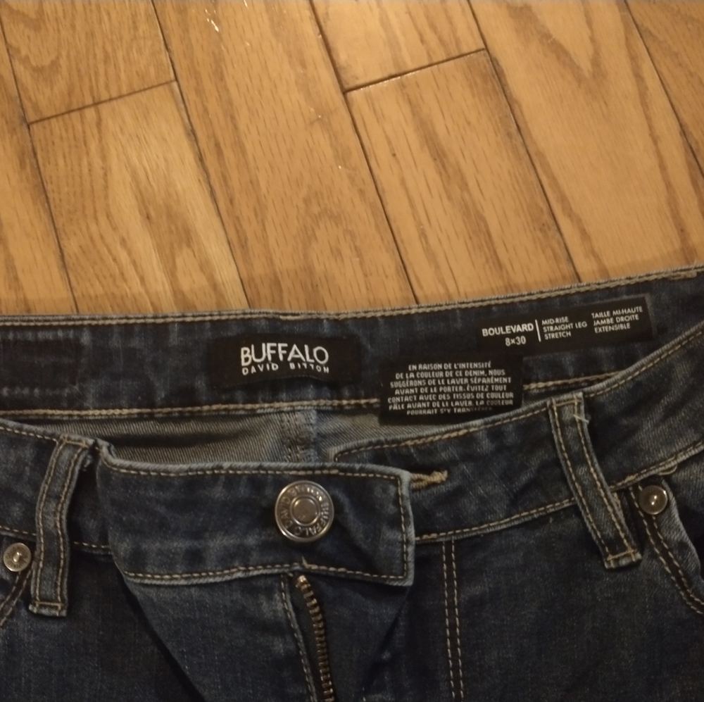 Jeans - Picture 3 of 3
